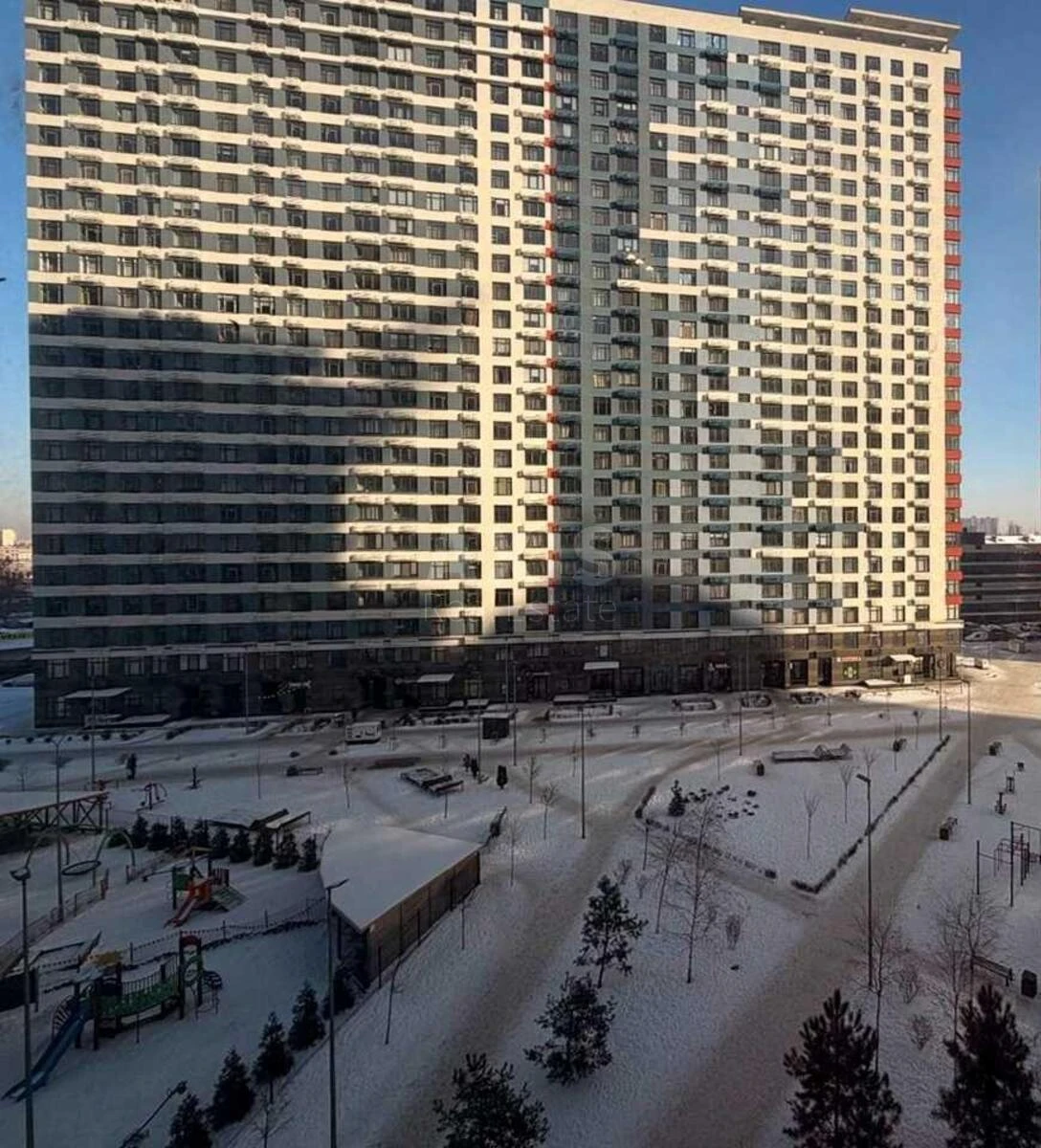 2k apartment vul. Sverstjuka Jevgena 6Г66095