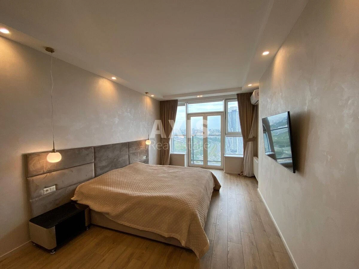 2k apartment pr-t Berestejskij 5B66714