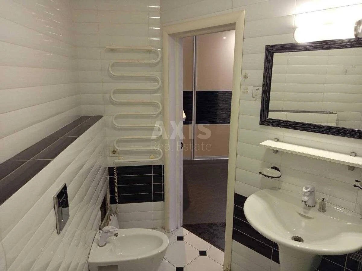 1k apartment pr-t Lobanovs'kogo 4Г683387