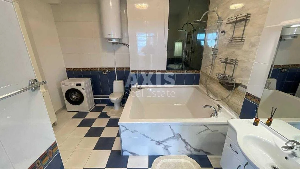4к квартира спуск Кловский 5706399