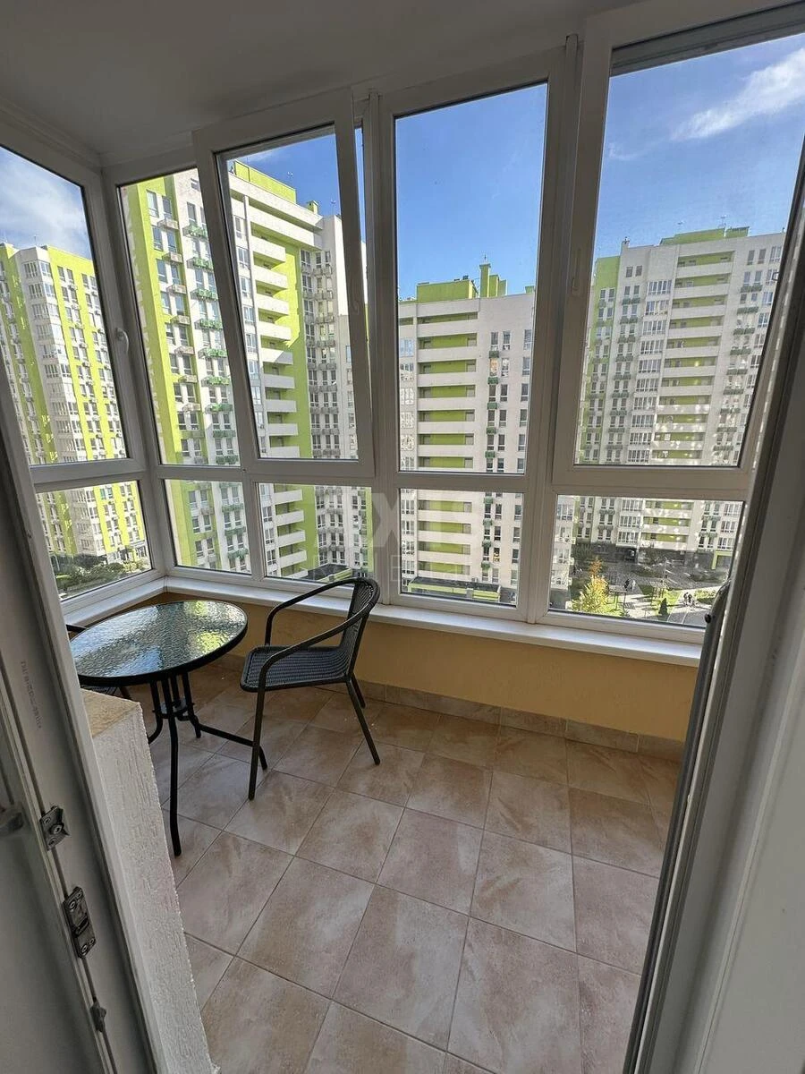 1k apartment pr-t Berestejskij 67А695663