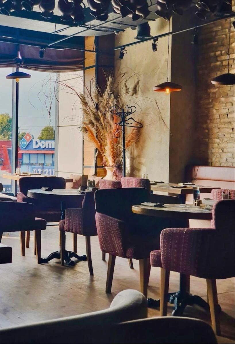 Объект торговли ул. Юры Гната 13, 252м2573683