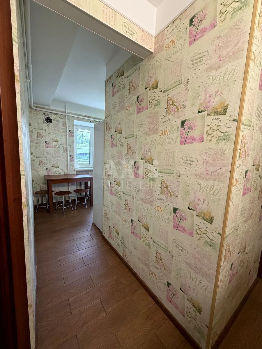 2k apartment pr-t Berestejskij 22699246