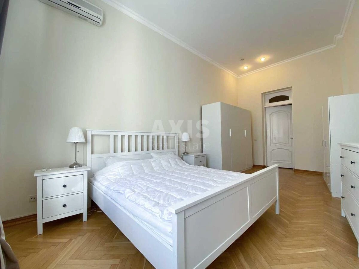 4k apartment vul. Ljuterans'ka 7/106706814