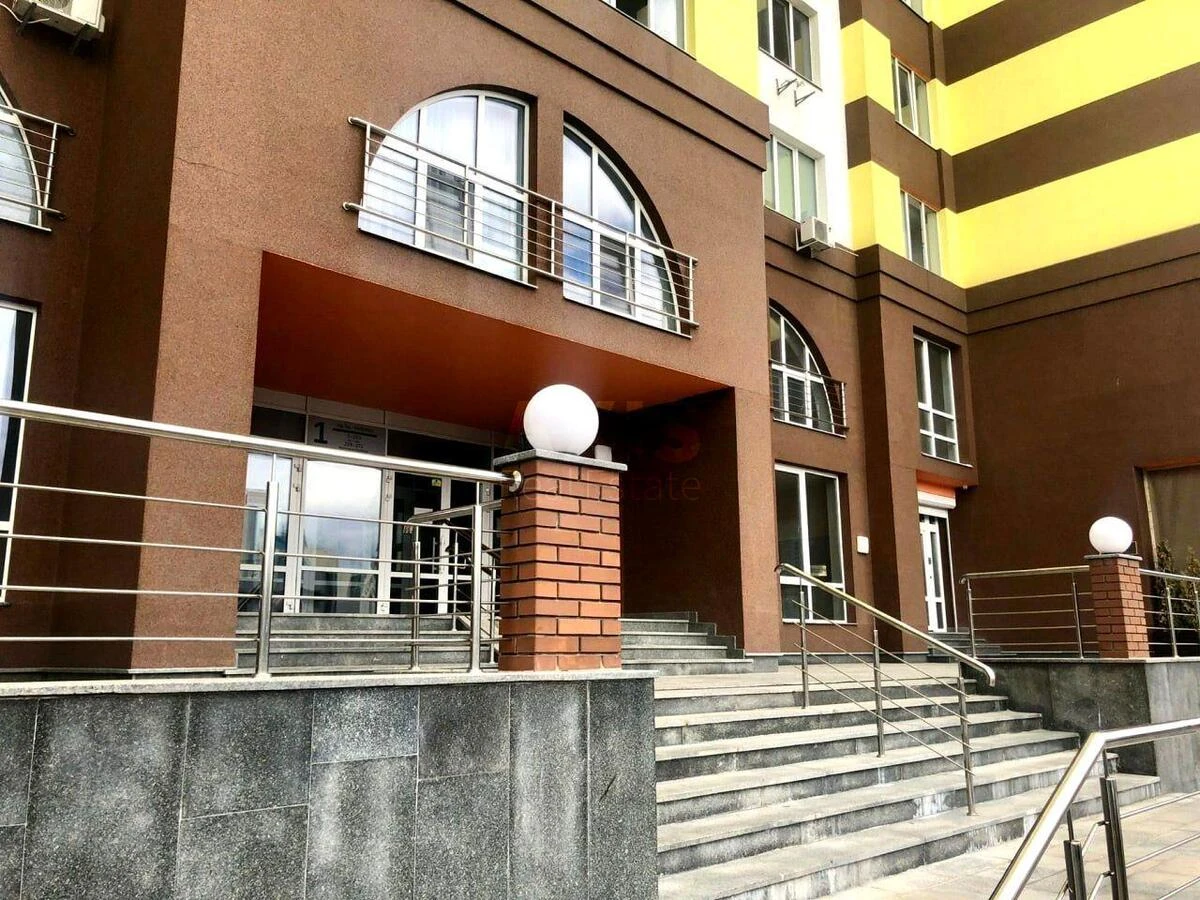 2к квартира пр-т Голосеевский 95637504