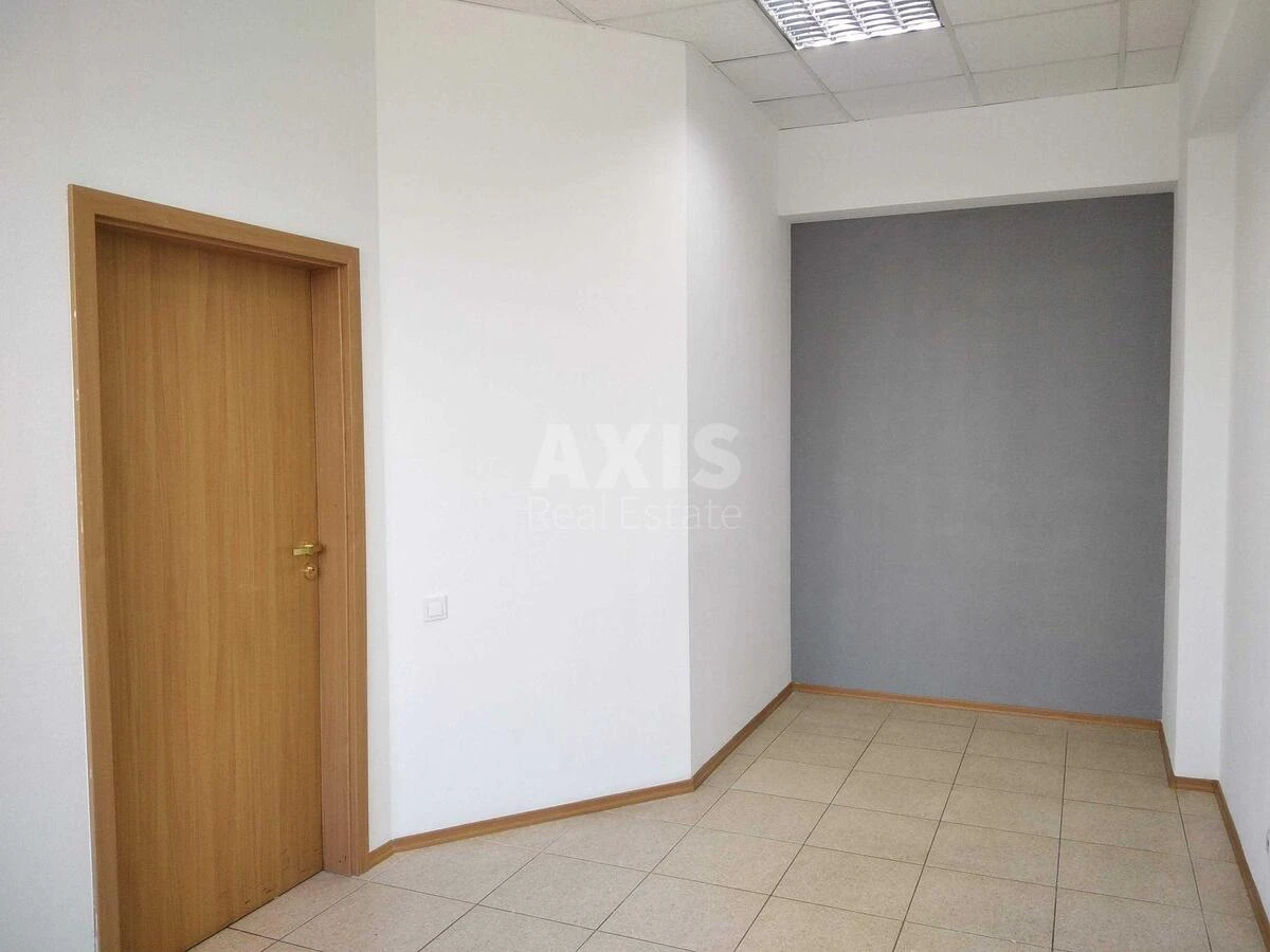 Office vul. Sverstjuka Jevgena 11Б, 67m2641319