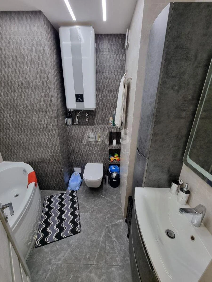 4k apartment bul. Lepse Ivana 9А6117910