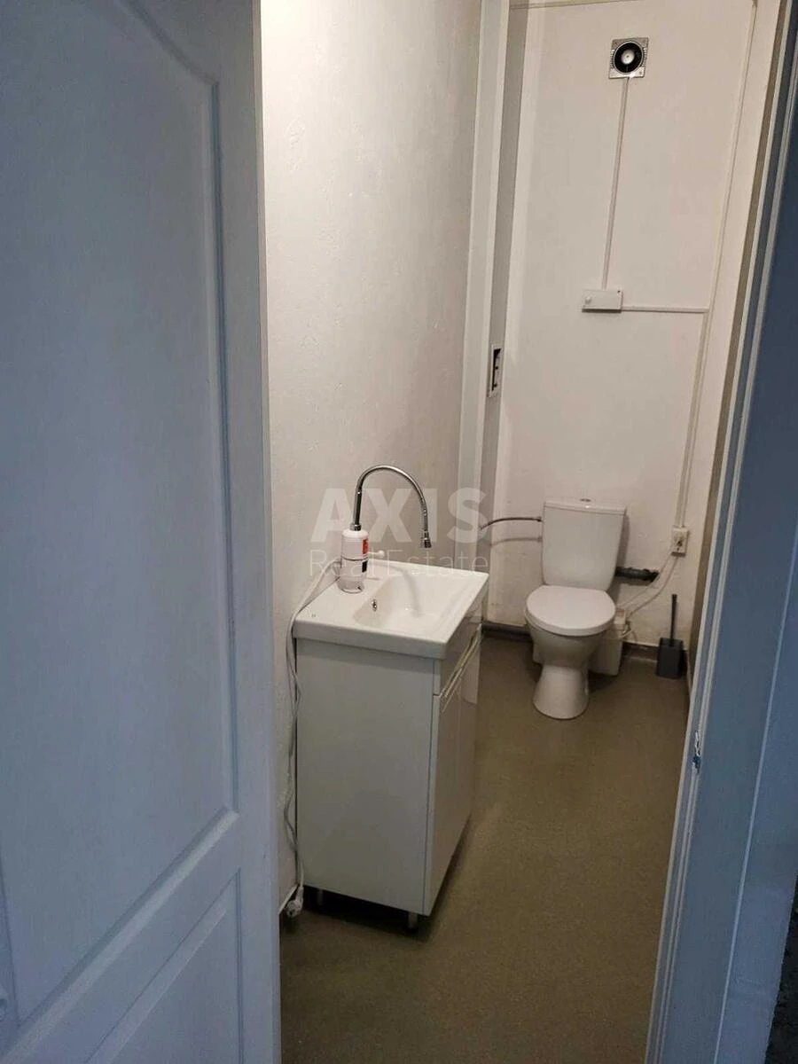 Trade object vul. Sribnokil's'ka 1, 67m2667347