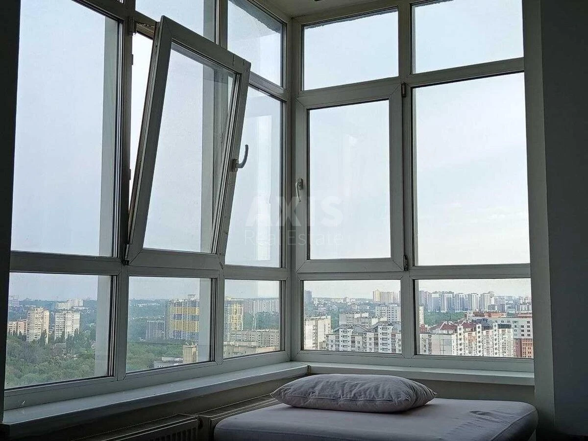 1k apartment pr-t Lobanovs'kogo 4Г683388