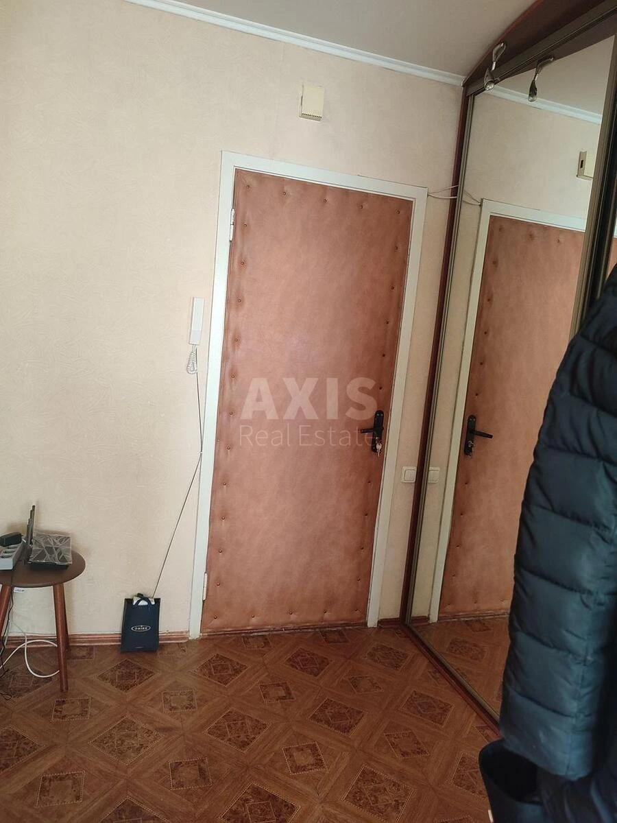 1k apartment vul. Akademika Jefremova 19А6477010