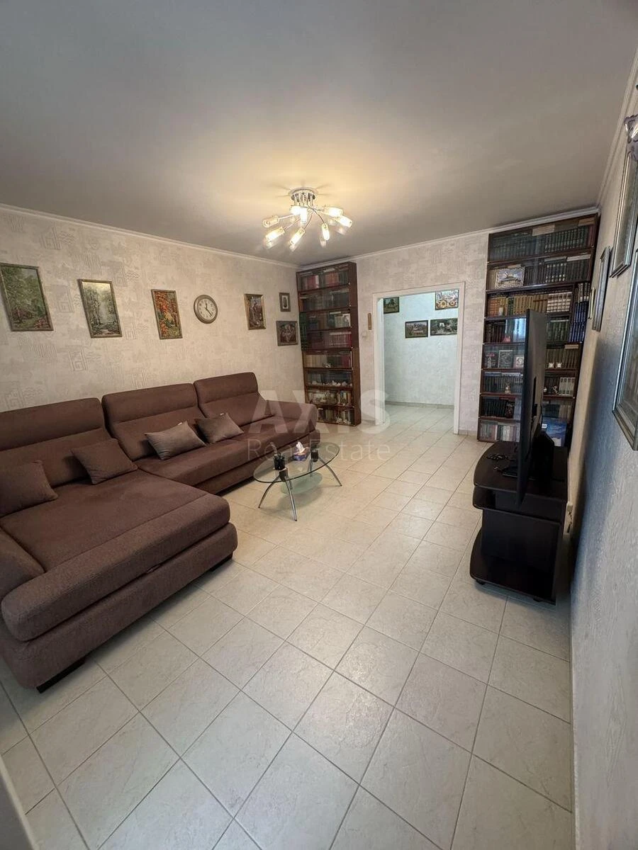 3k apartment pr-t Bazhana Mykoly 36696031