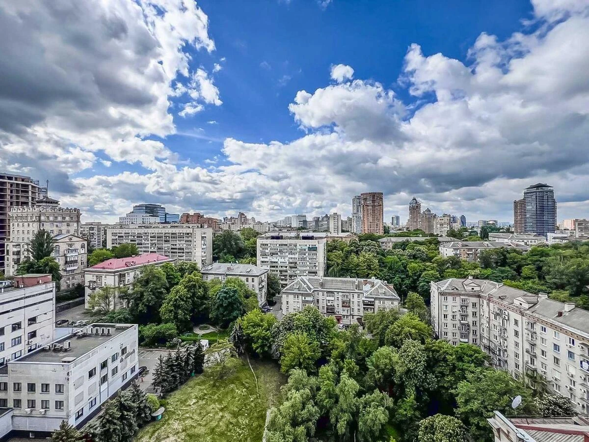 4k apartment uzv. Klovs'kyj 7А711617
