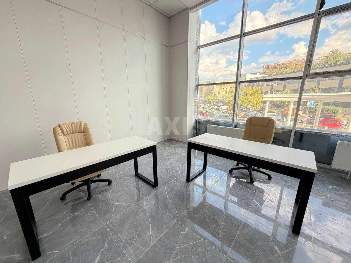 Office vul. Glybochyc'ka 73, 86m271273