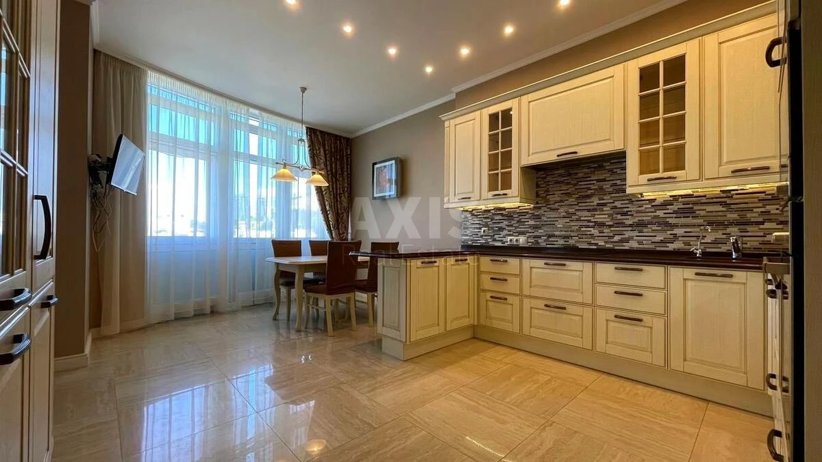 3k apartment vul. Antonovycha 72701910
