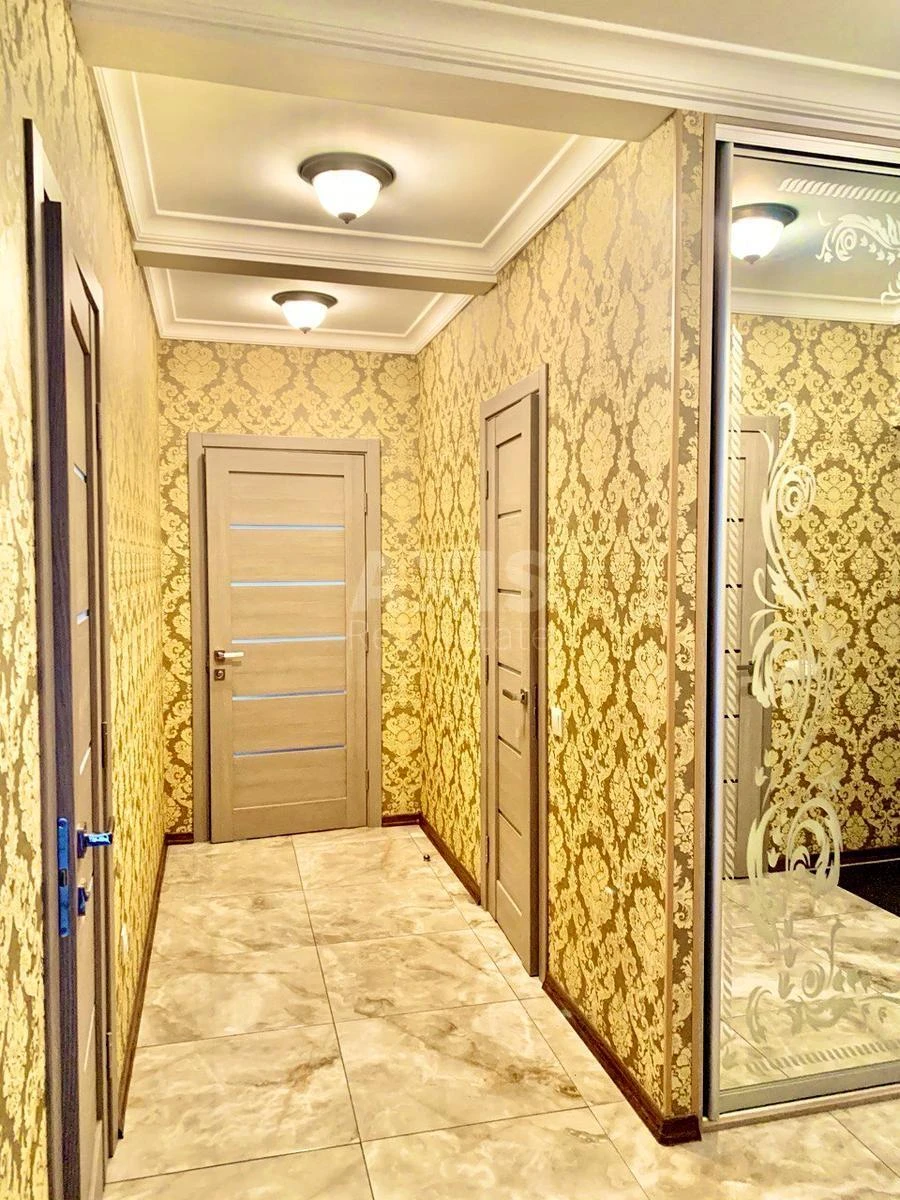 3k apartment vul. Malevycha Kazymyra 896528410