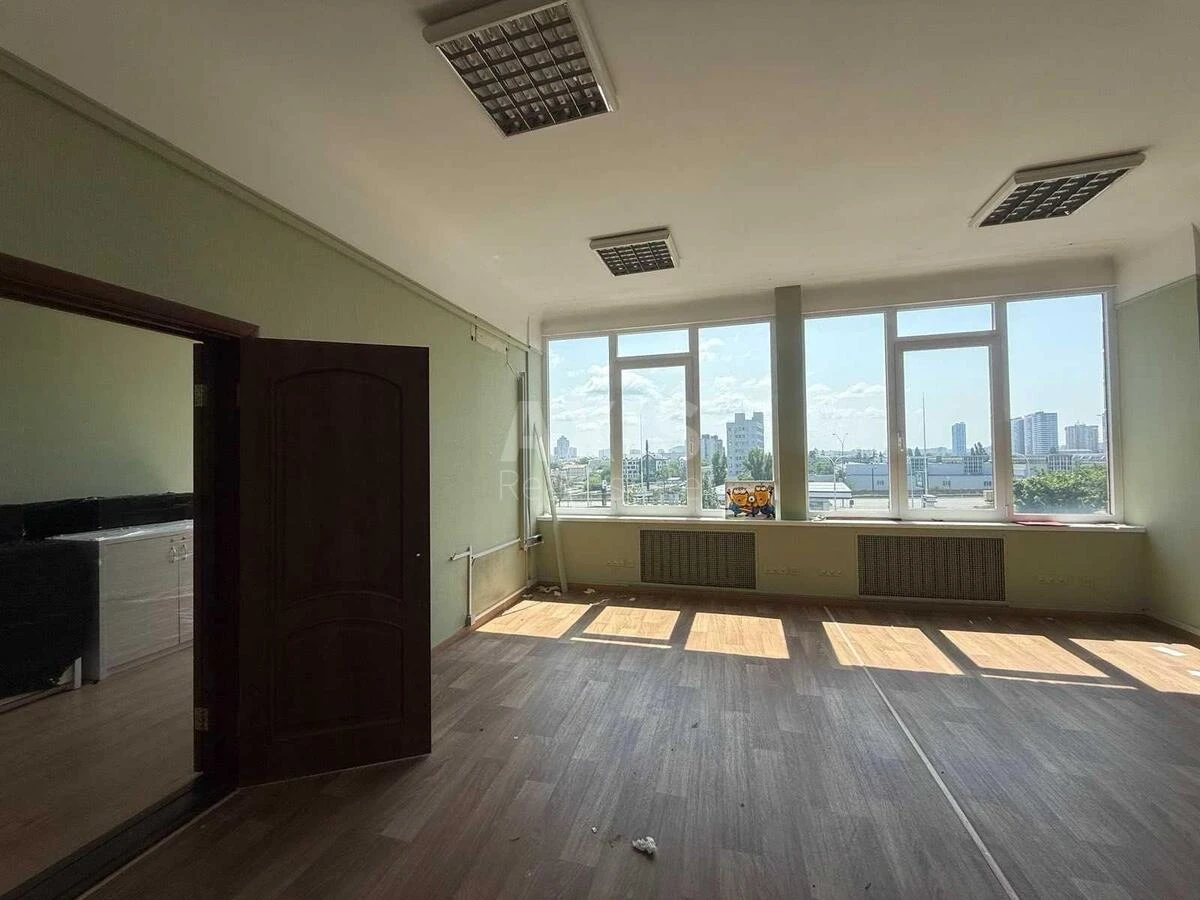 Office vul. Sverstjuka Jevgena 2Б, 78m2715830
