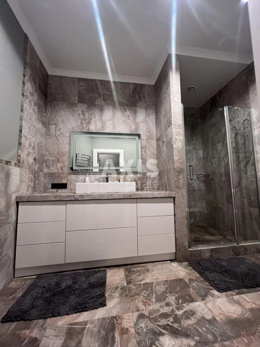 1k apartment vul. Preobrazhens'ka 8Б642895