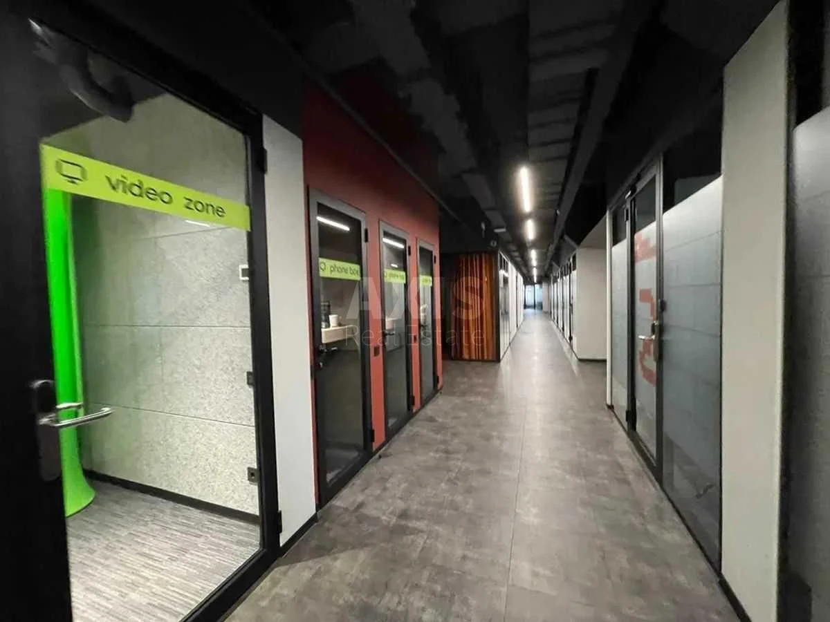 Office vul. Vasylenka Mykoly 7, 1111m2598178