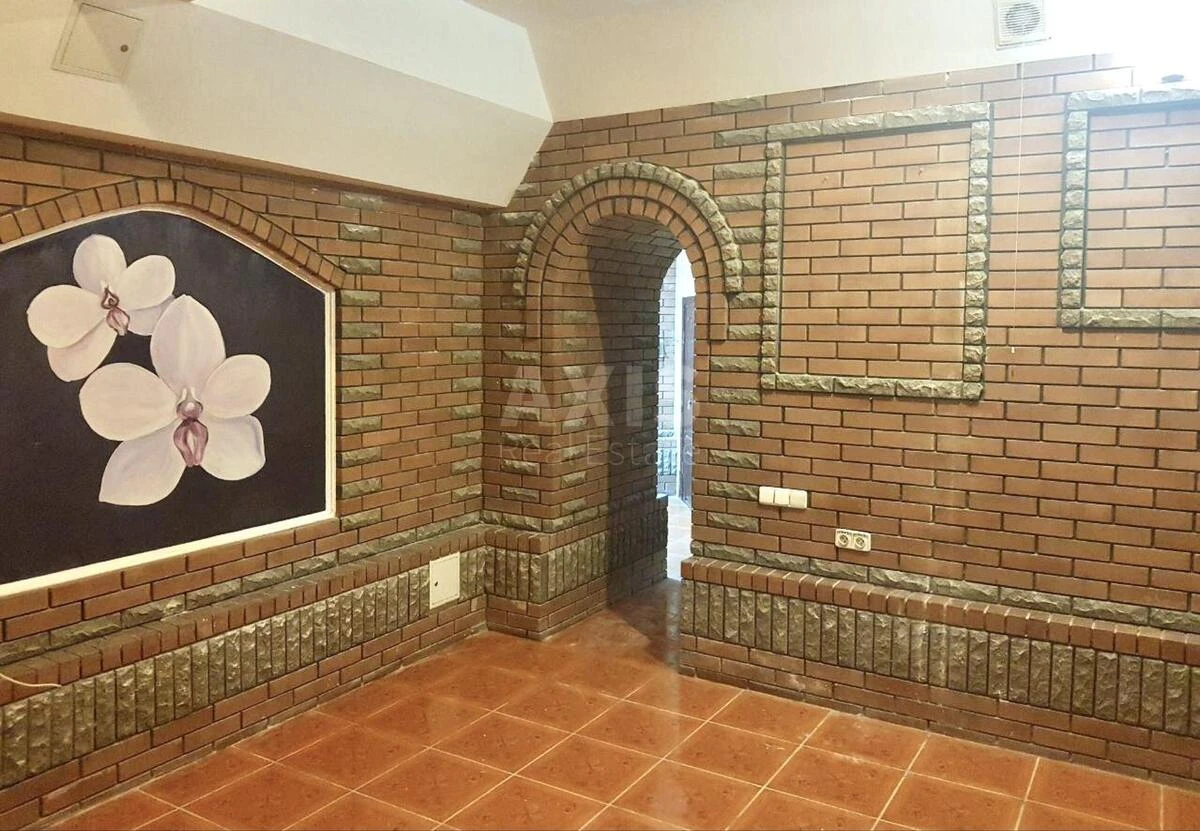 Объект торговли ул. Василия Тютюнника 5, 182м2599386