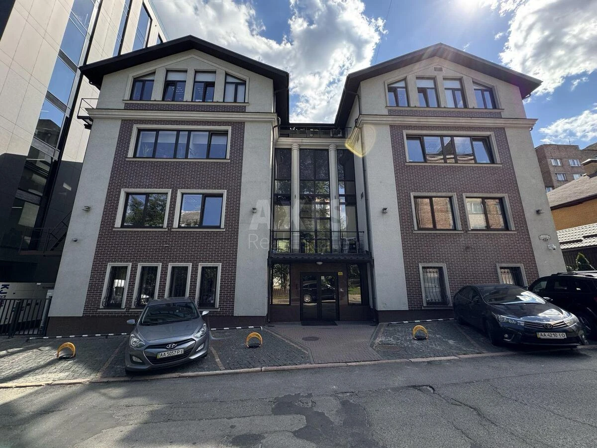 Office vul. Krasylivs'ka 11, 334m271056