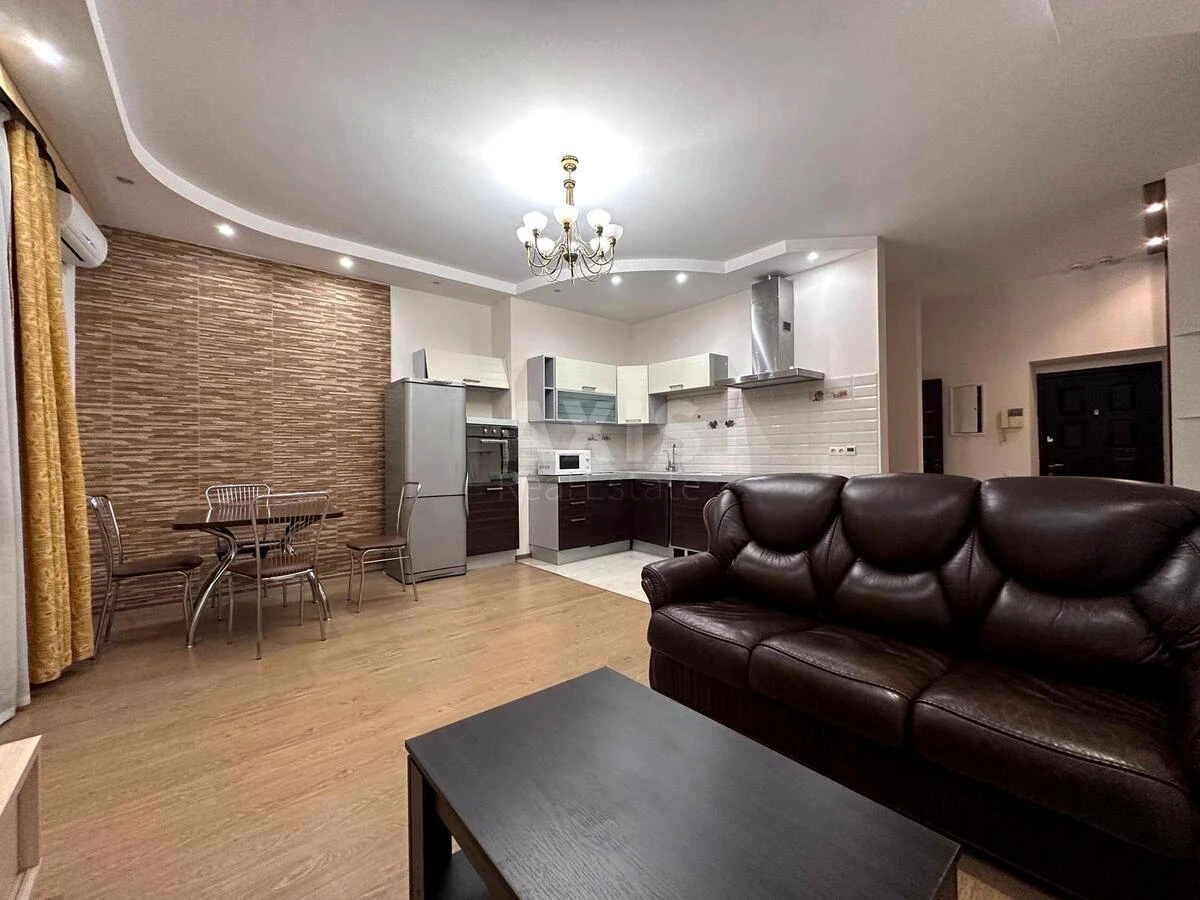 3k apartment vul. Staronavodnyc'ka 6Б6604016