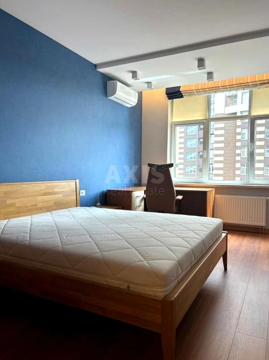 3k apartment vul. Glybochyc'ka 32В6799616
