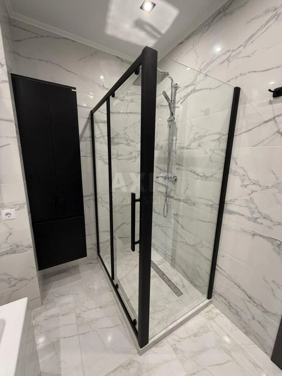 4k apartment nab. Dniprovs'ka 186630310