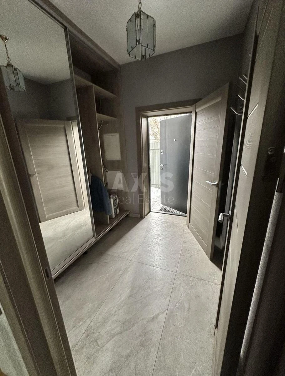 Дoм ул. Виноградная, 105м2, город Киев692005