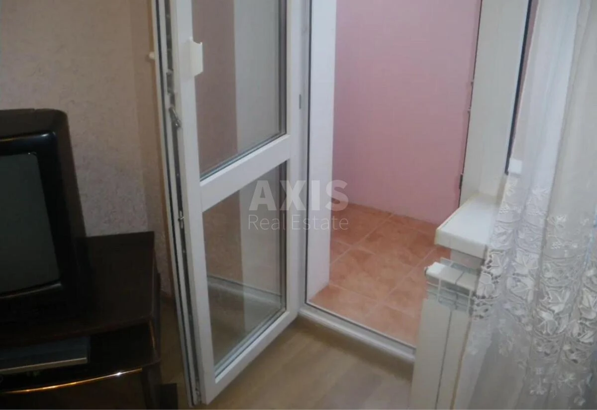 1k apartment vul. Majborody Platona 5/9642635