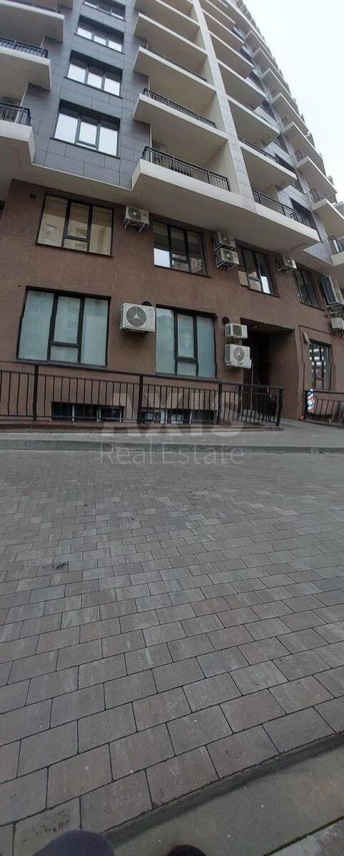 Объект сервиса ул. Василия Тютюнника 28А, 78м2600110