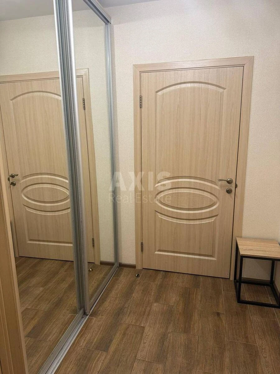 1k apartment vul. Patriarha Mstyslava Skrypnyka 48А695797