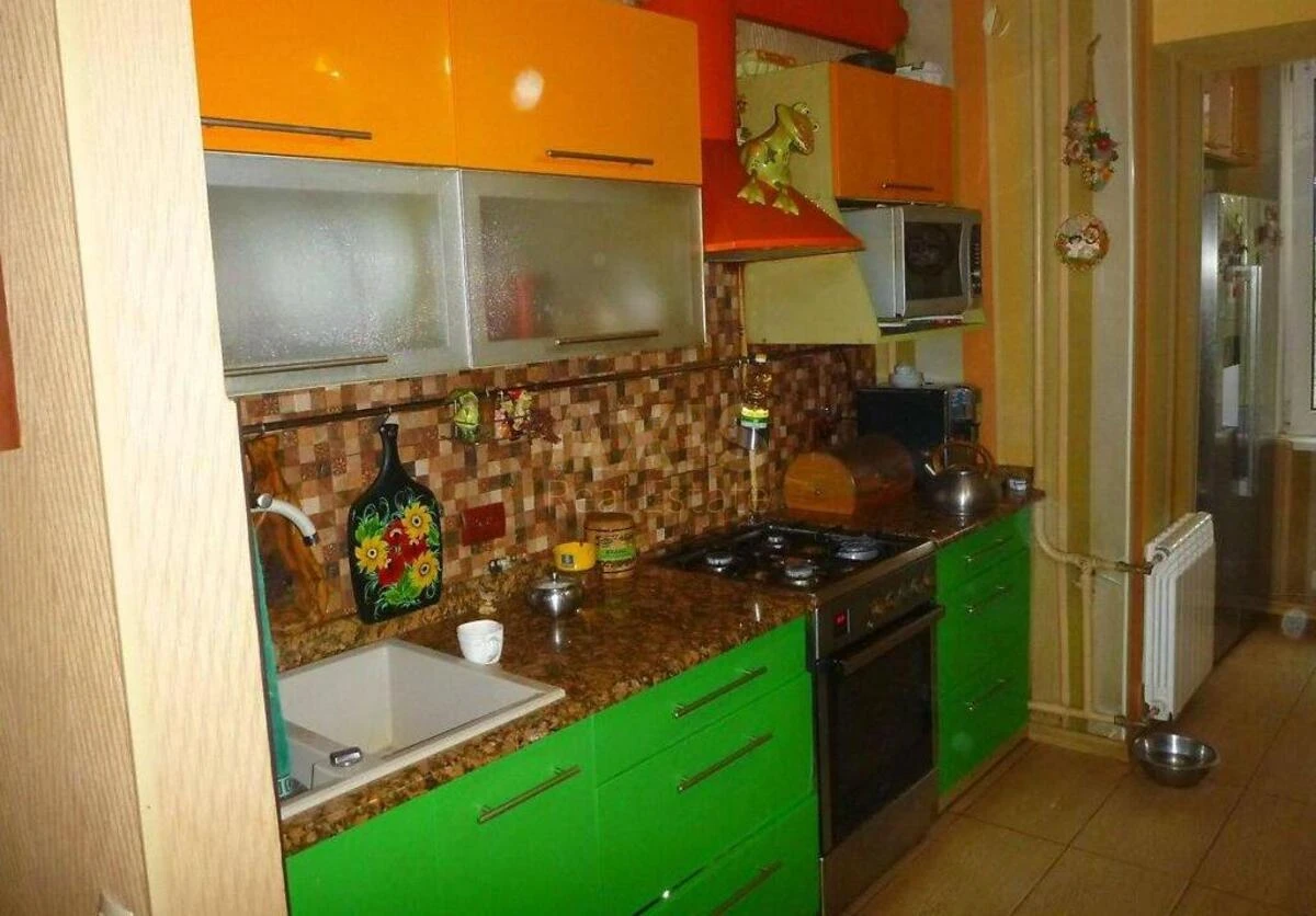 2к квартира ул. Окипной Раисы 5А69585