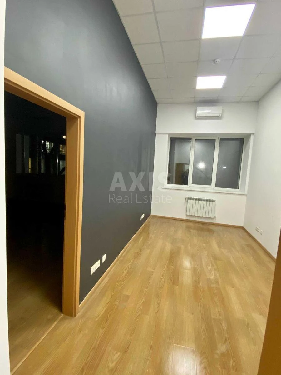 Офис ул. Сверстюка Евгения 11Б, 58м2712315
