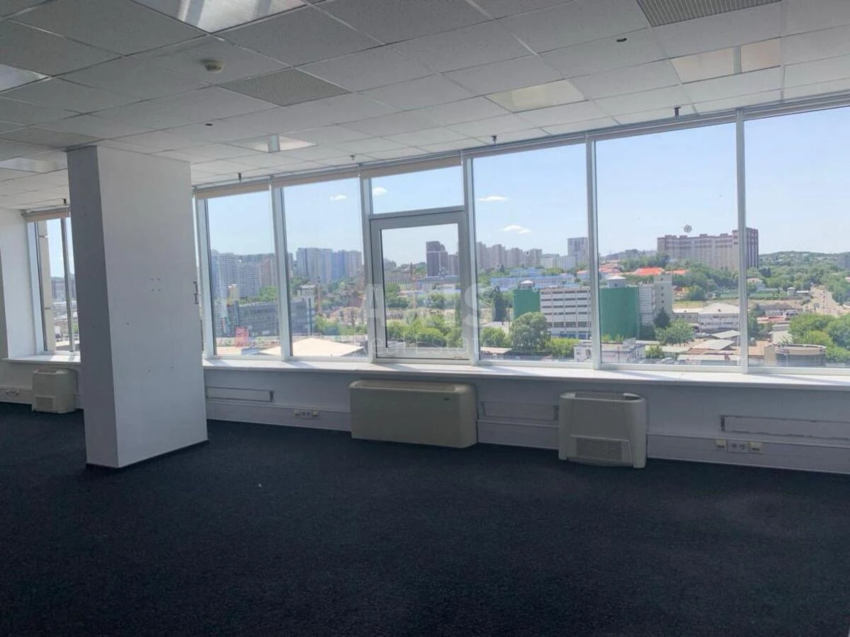 Office vul. Antonovycha 172, 320m2685201