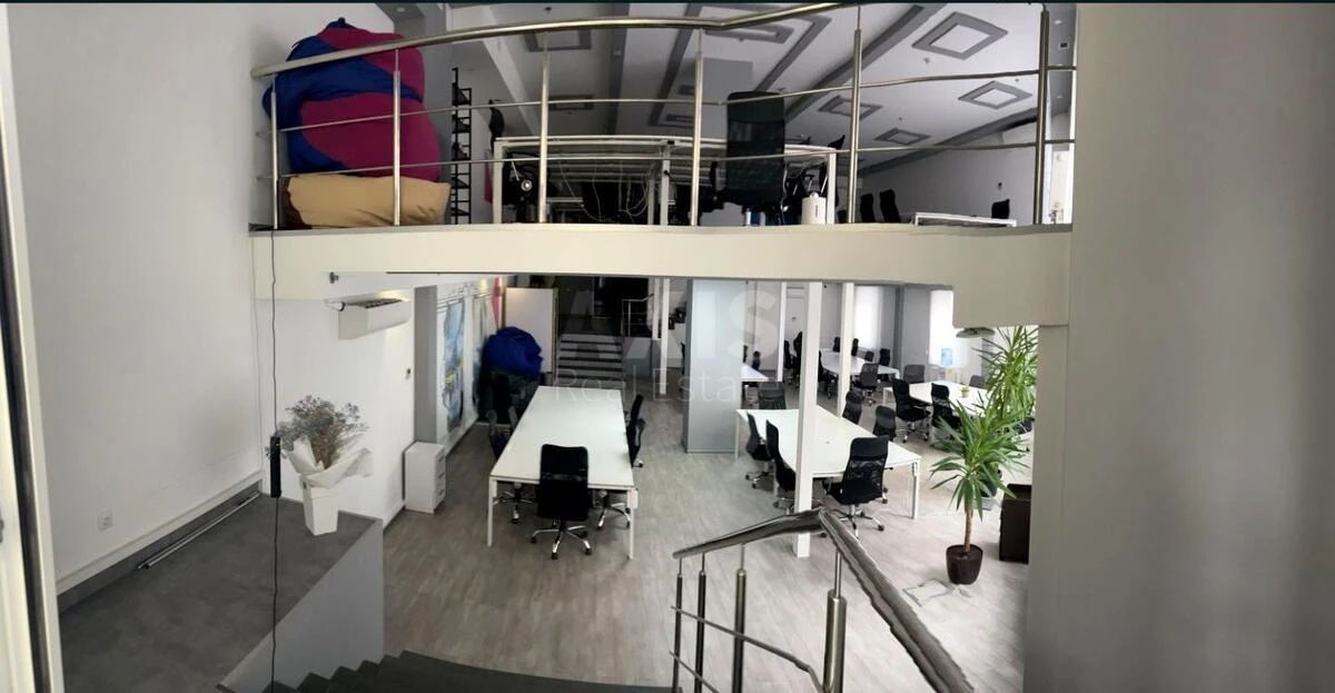 Office vul. Saksagans'kogo 70А, 384m2668785