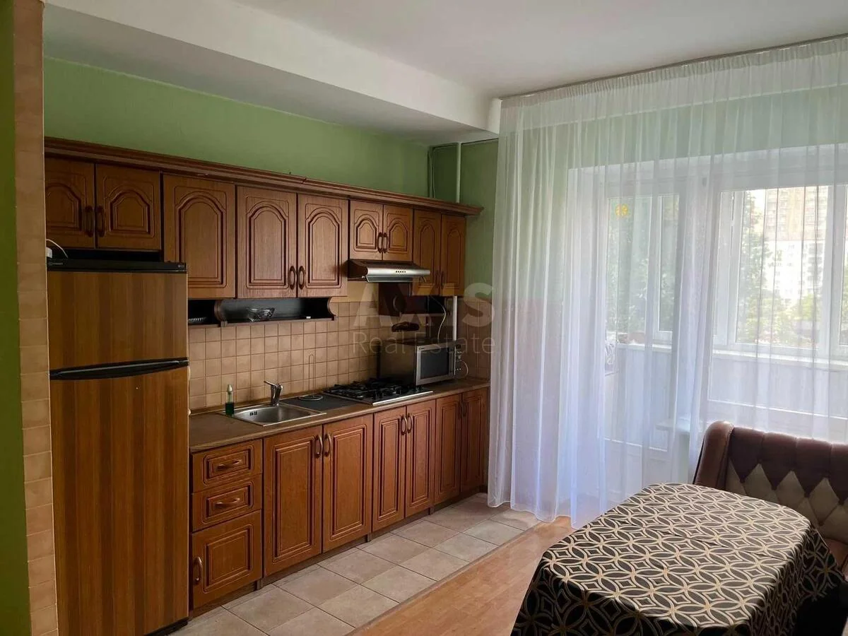 3k apartment vul. Velyka Vasyl'kivs'ka 114