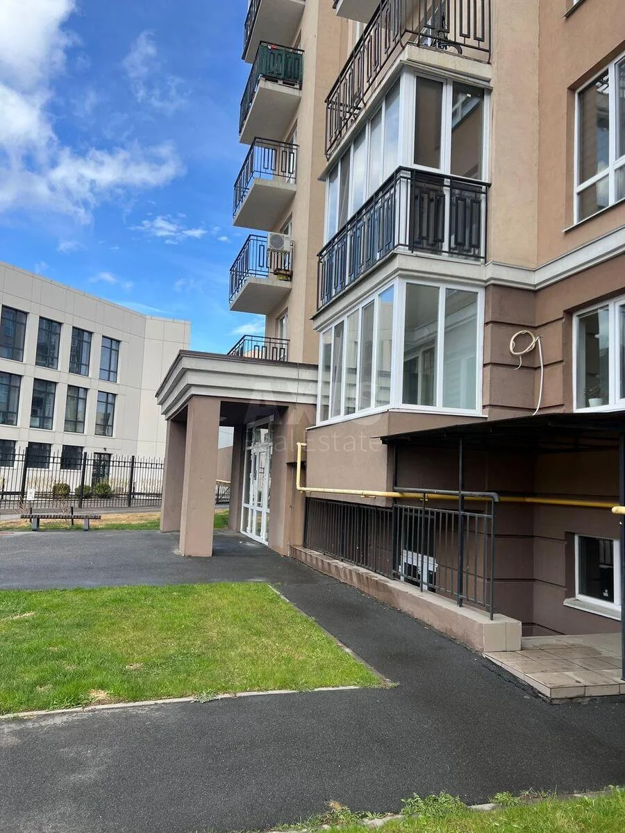 Trade object vul. Metrologichna 21, 59m2