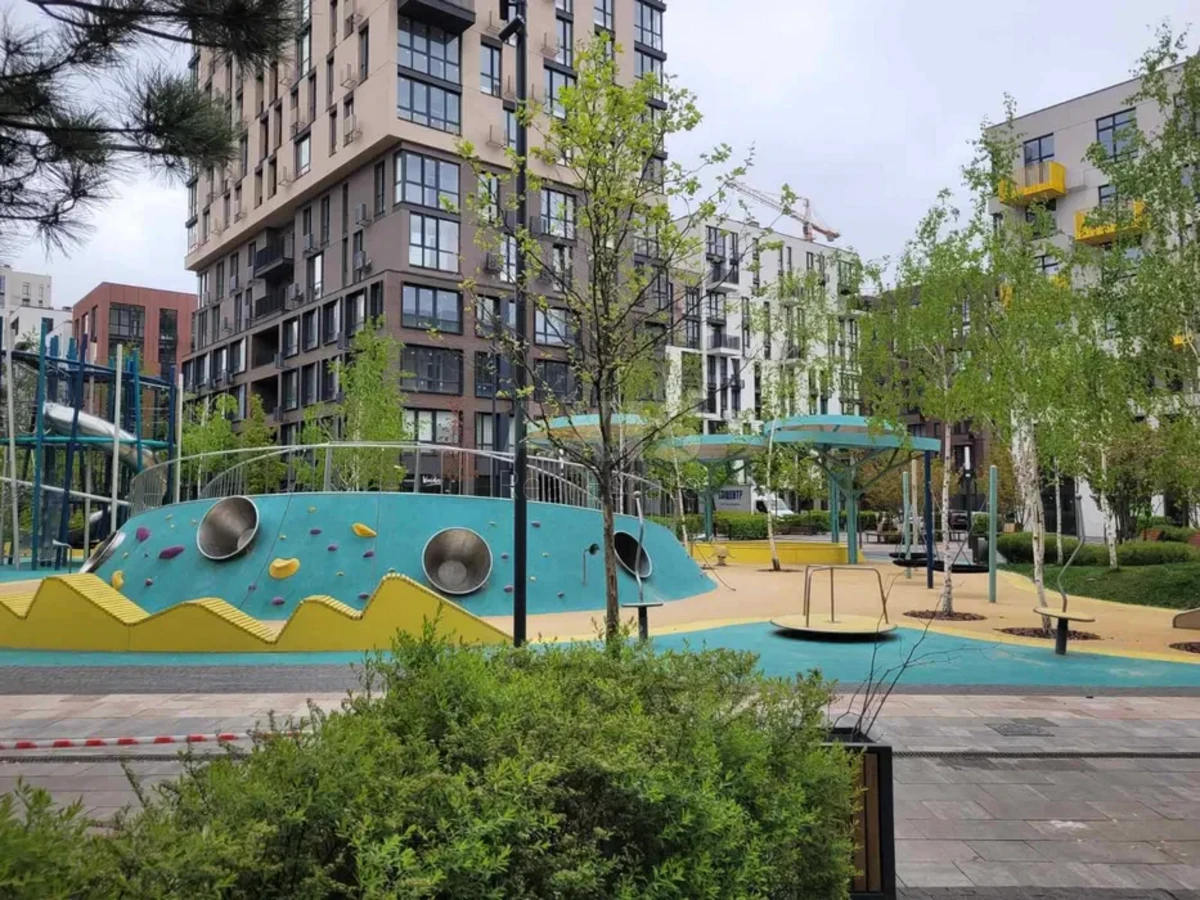 2k apartment vul. Saljutna Два B2512911