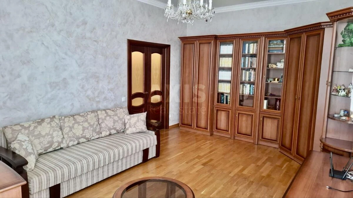 1k apartment vul. Uinstona Cherchillya 43642181