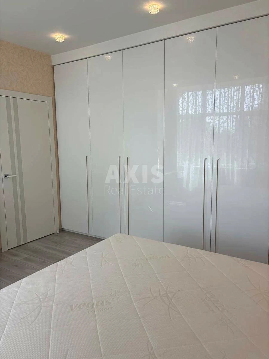 3k apartment vul. Glybochyc'ka 32В6799614