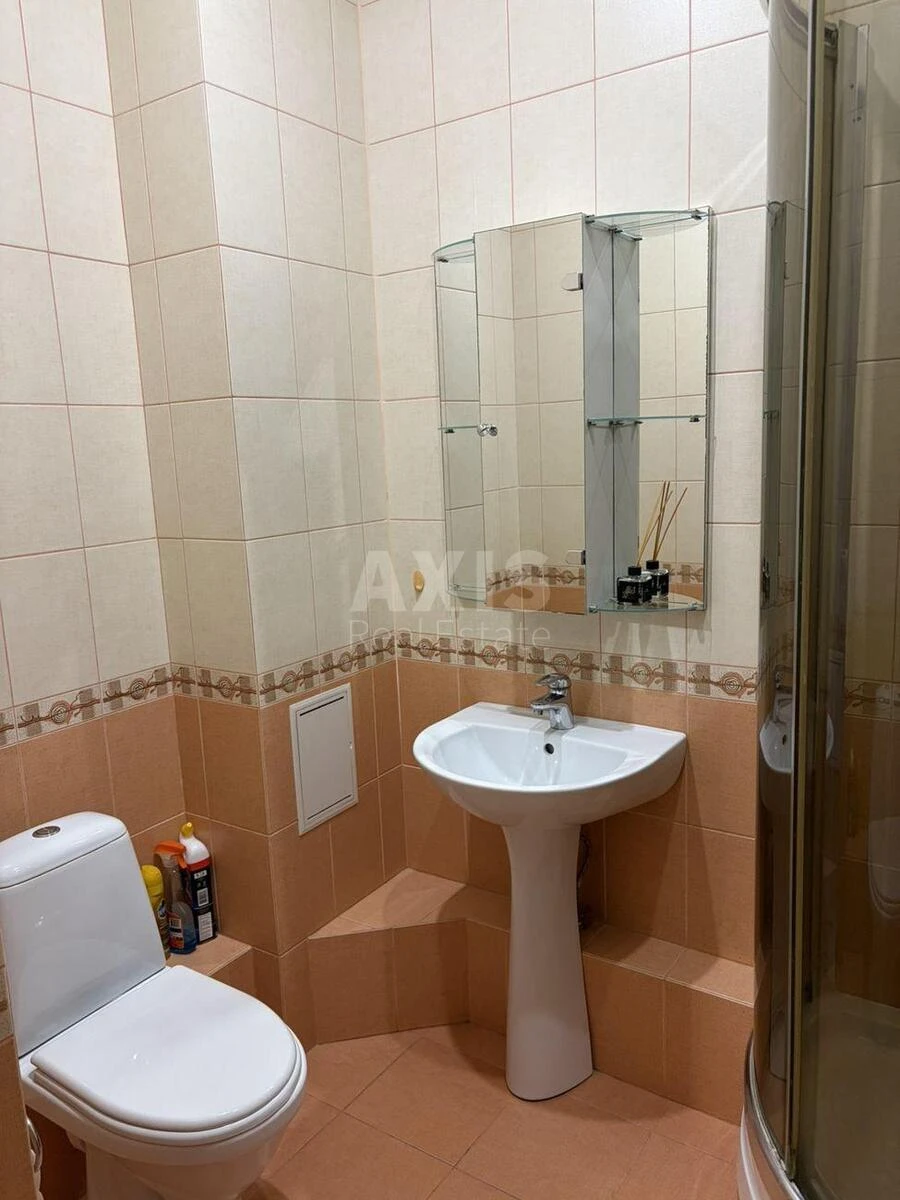 2к квартира ул. Дмитриевская 697095514