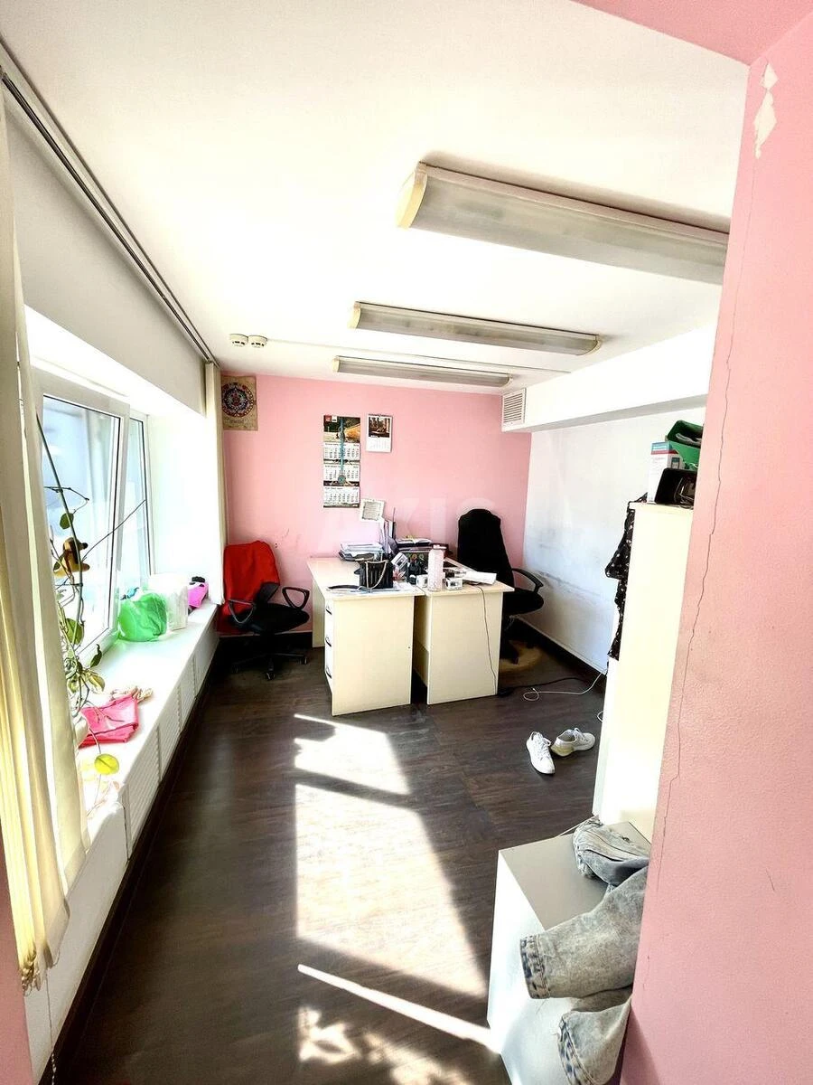 Trade object pr-t Lobanovs'kogo 4, 220m26945719