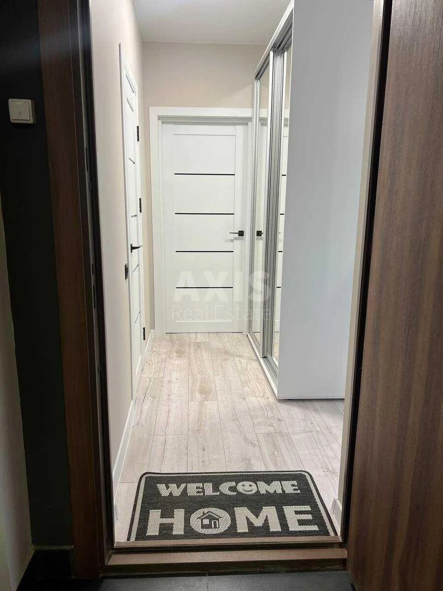 1k apartment vul. Oleksandra Olesja 8/176928613