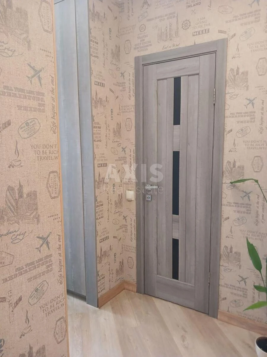 1к квартира ул. Рональда Рейгана 40707778