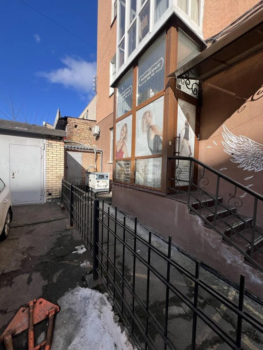 Trade object vul. Saksagans'kogo 28, 90m2