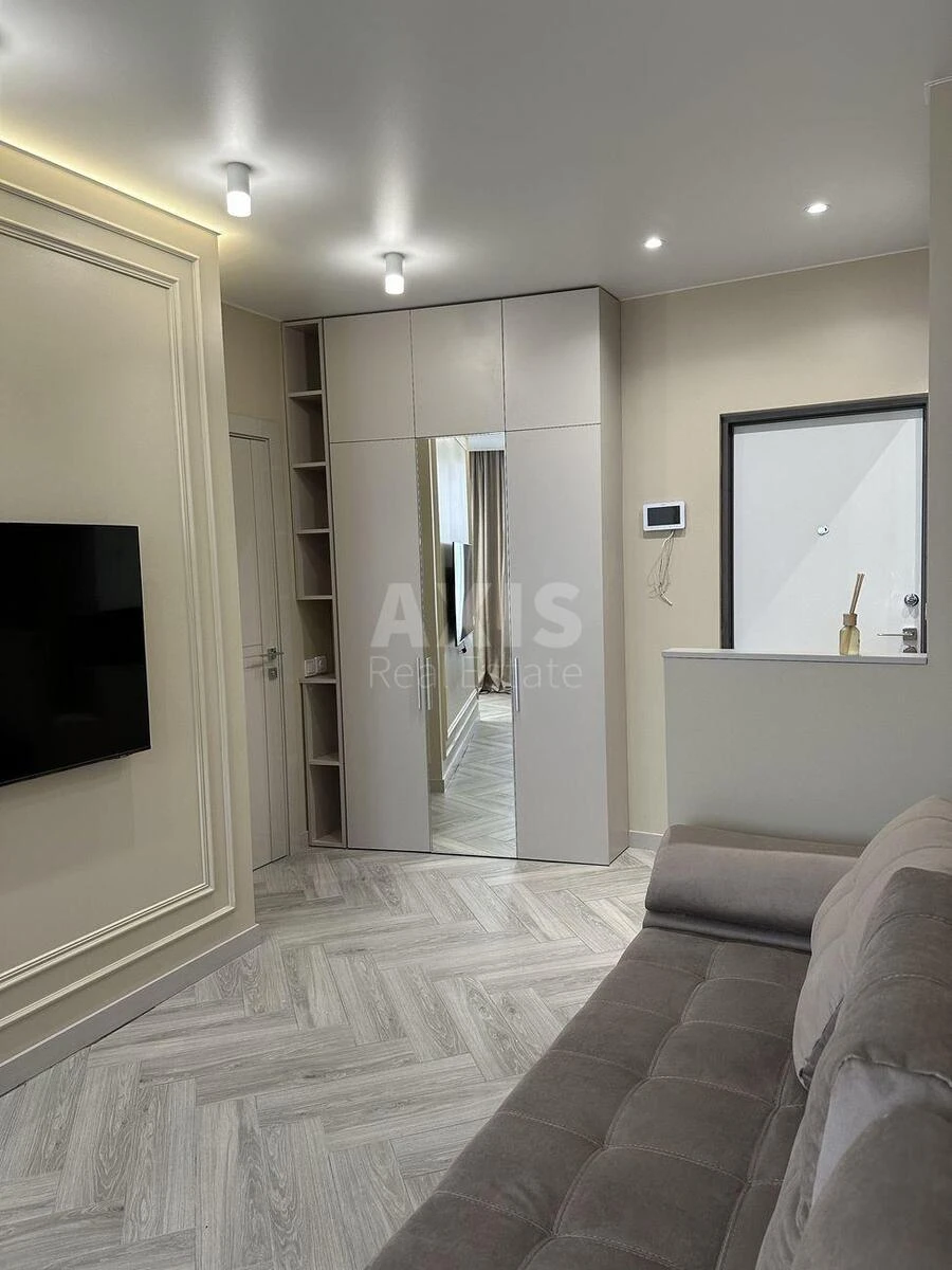 3k apartment nab. Dniprovs'ka 18А693655