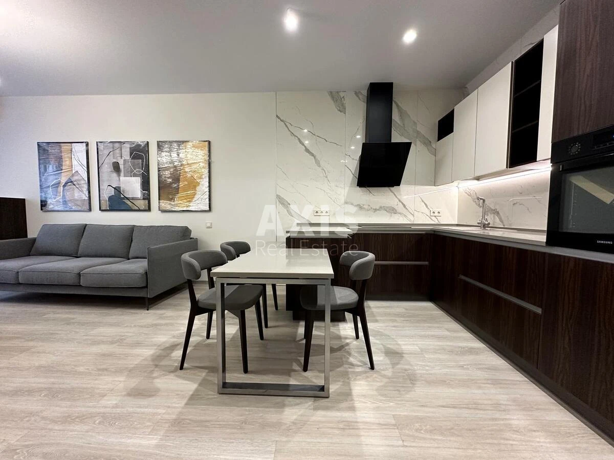 2k apartment vul. Antonovycha 118689737