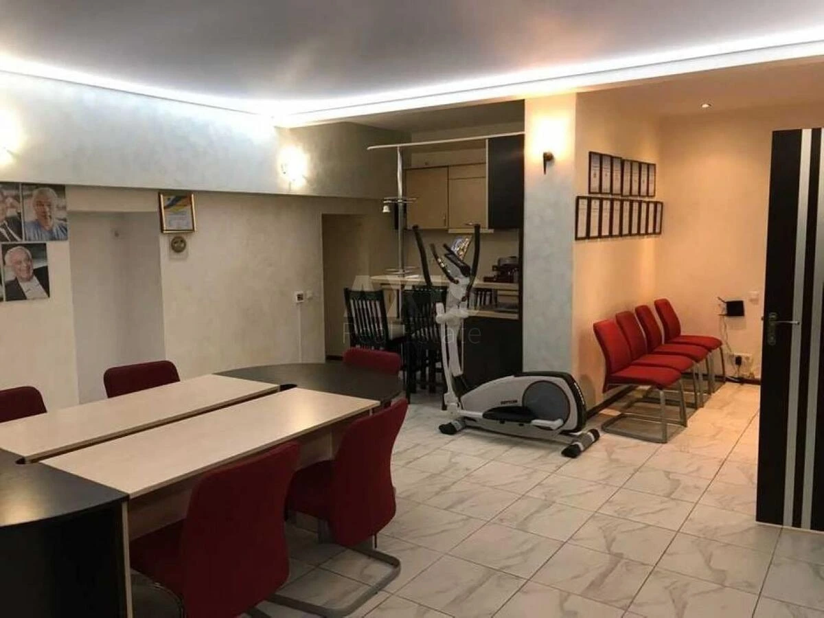 Trade object prov. Delegats'kyj 3, 257m2625981