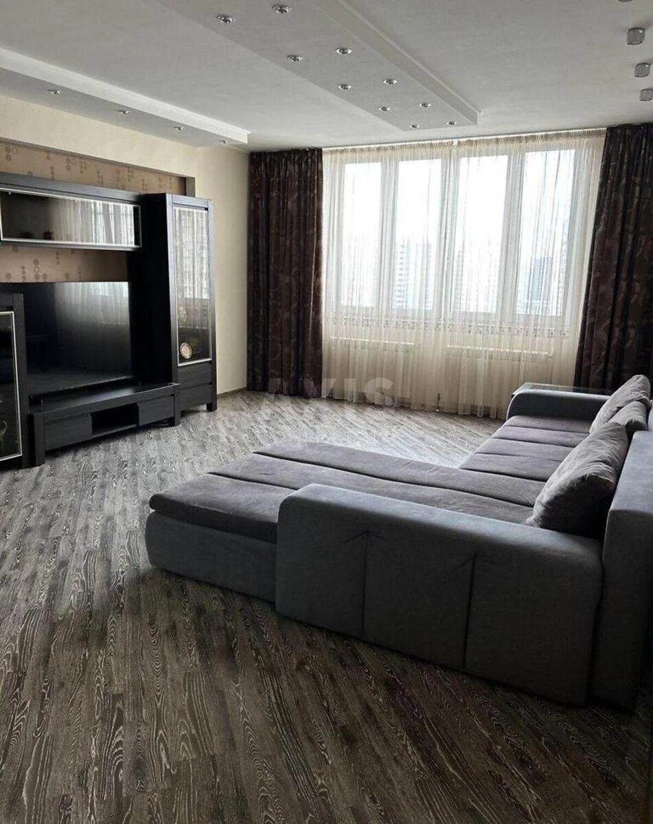 4k apartment vul. Sribnokil's'ka 22680572