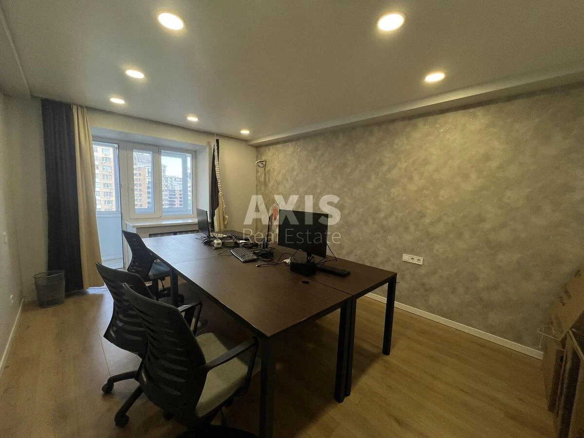 Office bul. Lesi Ukrai'nky 28, 96m2563523